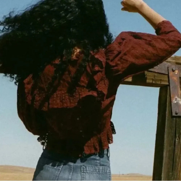 Doen Floryn Lace Trimmed Ruffled Top Antique Walnut Size Medium - Picture 3 of 10